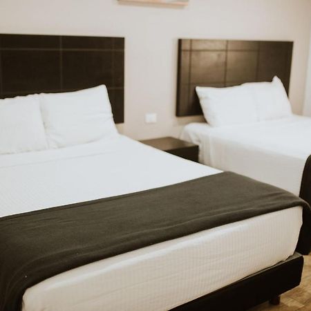 Hotel Capital Frontera มอนโกลวา ภายนอก รูปภาพ