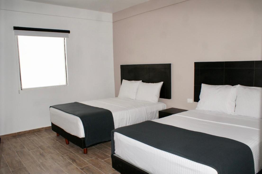 Hotel Capital Frontera มอนโกลวา ภายนอก รูปภาพ