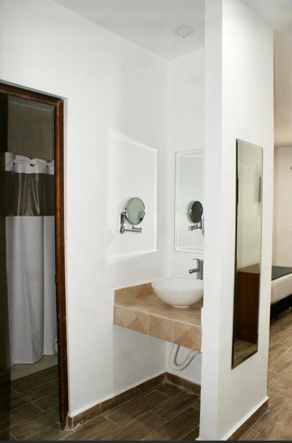 Hotel Capital Frontera มอนโกลวา ภายนอก รูปภาพ