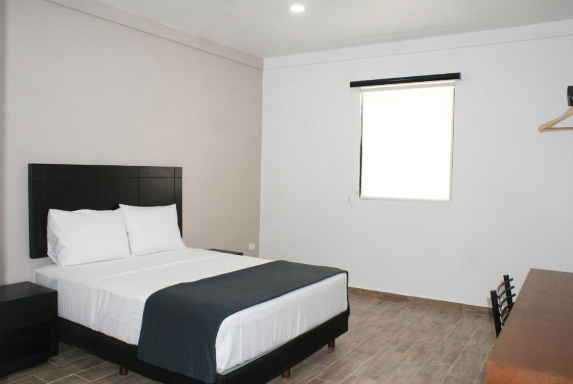 Hotel Capital Frontera มอนโกลวา ภายนอก รูปภาพ