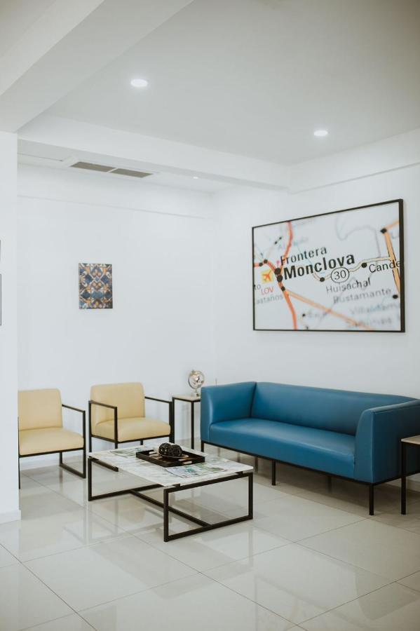 Hotel Capital Frontera มอนโกลวา ภายนอก รูปภาพ
