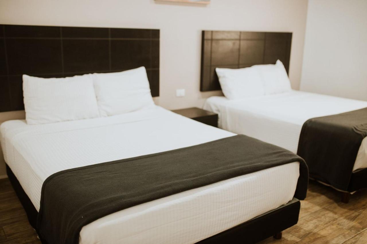 Hotel Capital Frontera มอนโกลวา ภายนอก รูปภาพ